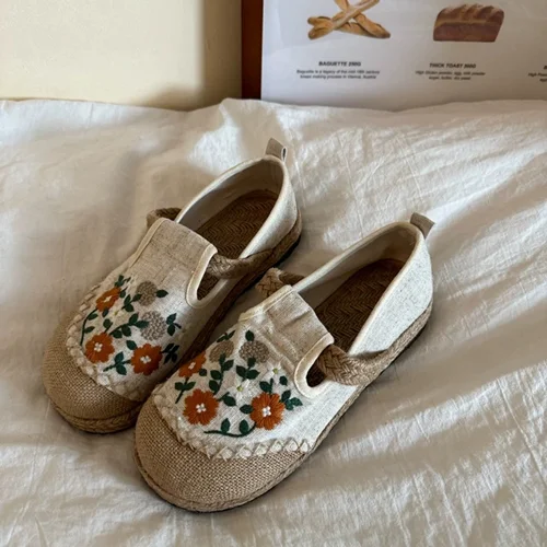 کفش گلدوزی کتان استایل بوهو و وینتیج کد 786