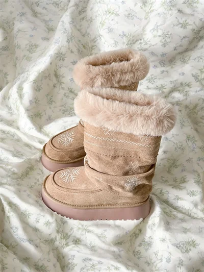 بوت زمستونی خزدار مدل Snowflake – کد ٨٣٨