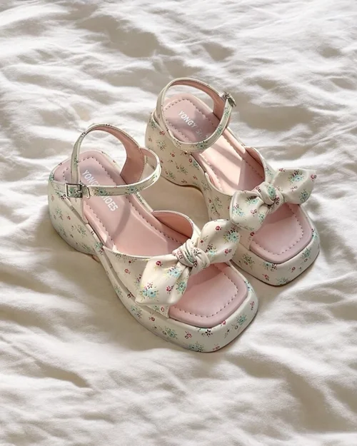 کفش صندل گل گلی زنانه اورجینال کد 802