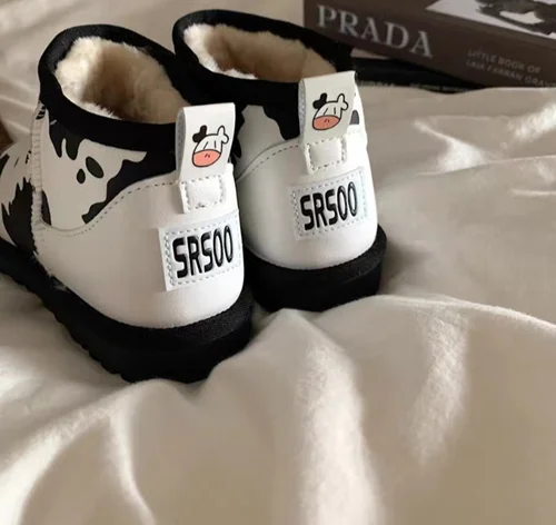 نیم بوت کیوت گاوی از برند ifashion کد ۰۴۵۶