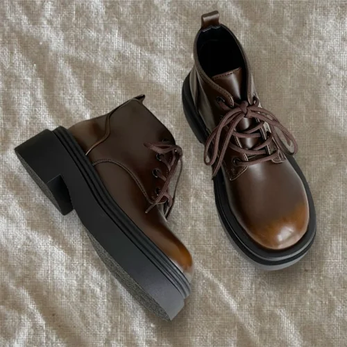 نیم بوت دکتر مارتینز مدل بریتیش استایل کد 737