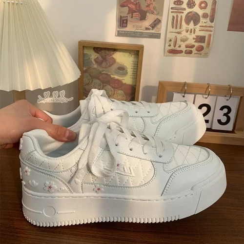 کتونی اورجینال ترند 2022 برند Warrior کد ۰۵۱۶