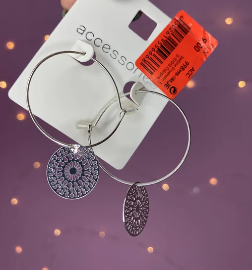 گوشواره حلقه ای با پلاک کد 05